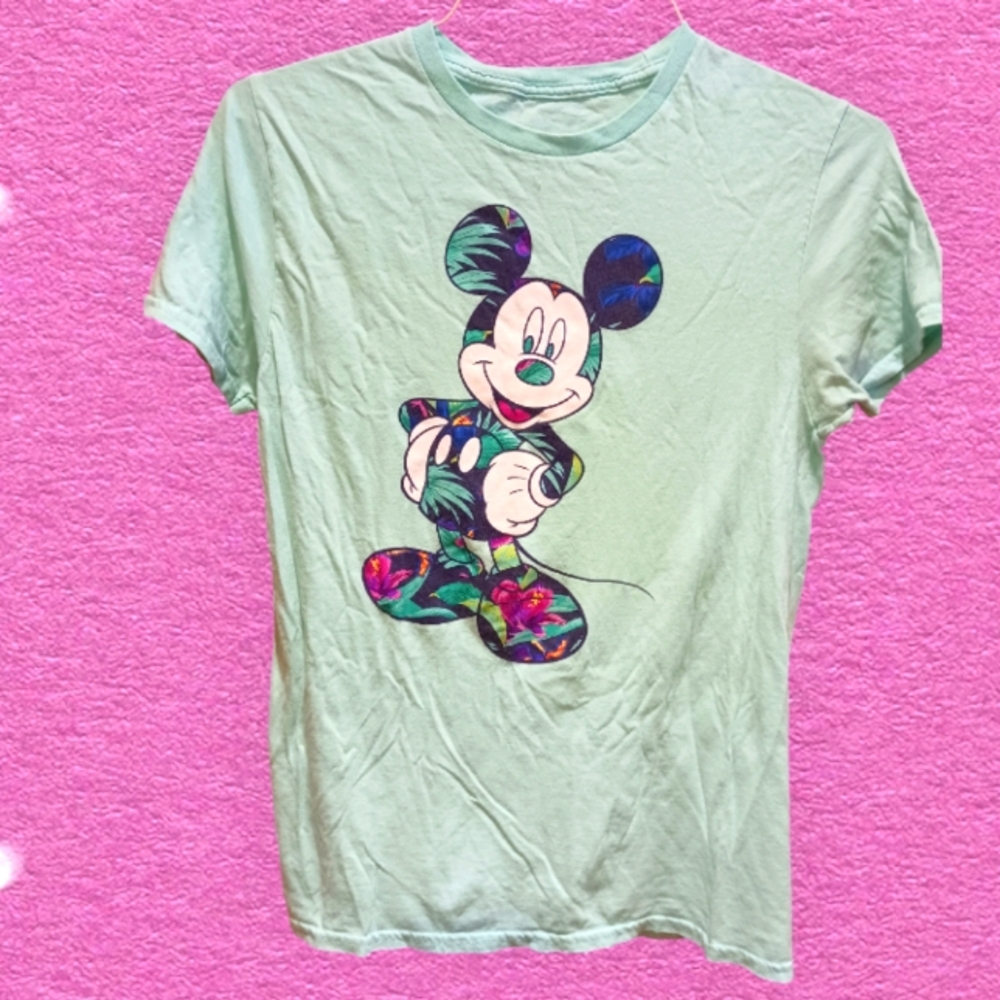 Disney Mickey Tee Size Small adult/child,12?